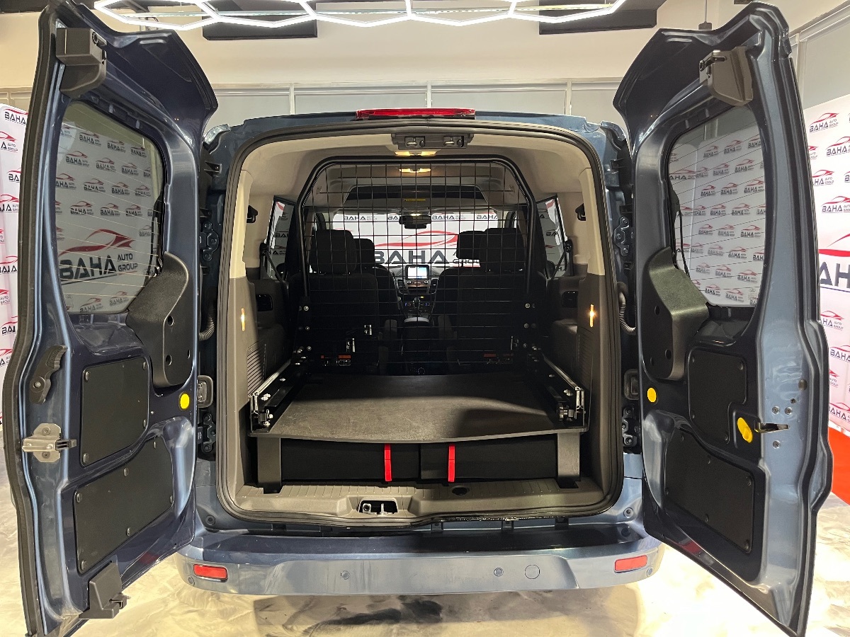 2020 Ford Transit XLT photo 33