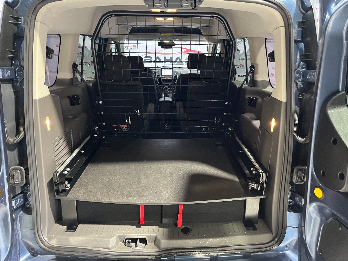 2020 Ford Transit XLT photo 35