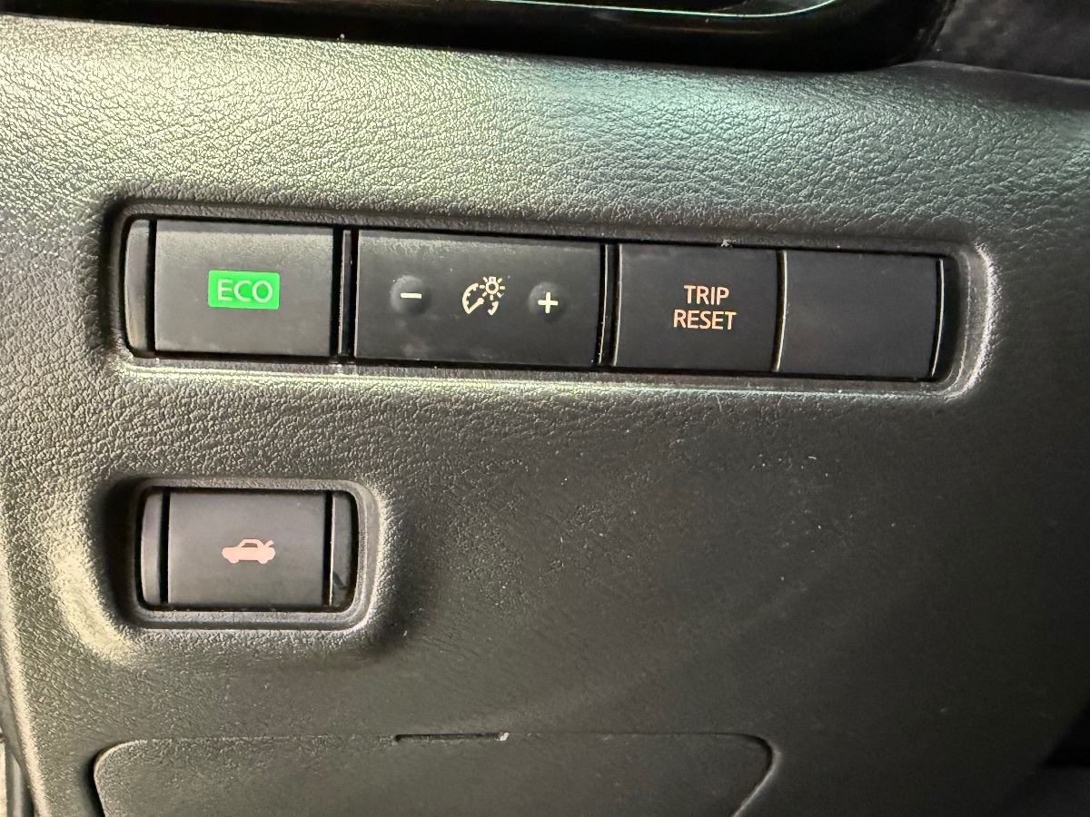 2022 Nissan Sentra SV - Photo 17