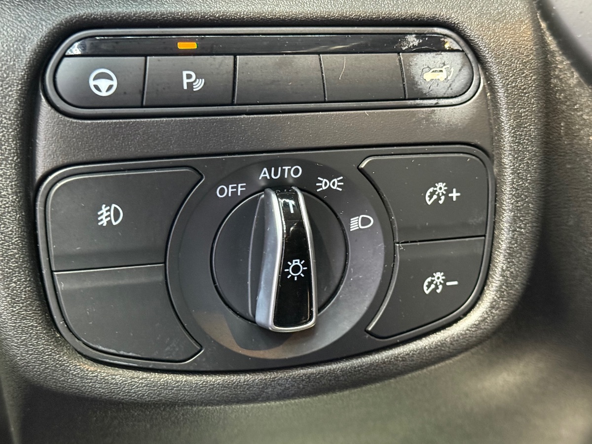 2021 Infiniti QX50 Luxe AWD photo 14
