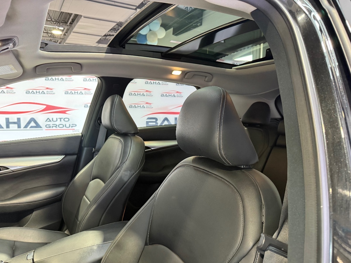 2021 Infiniti QX50 Luxe AWD photo 24