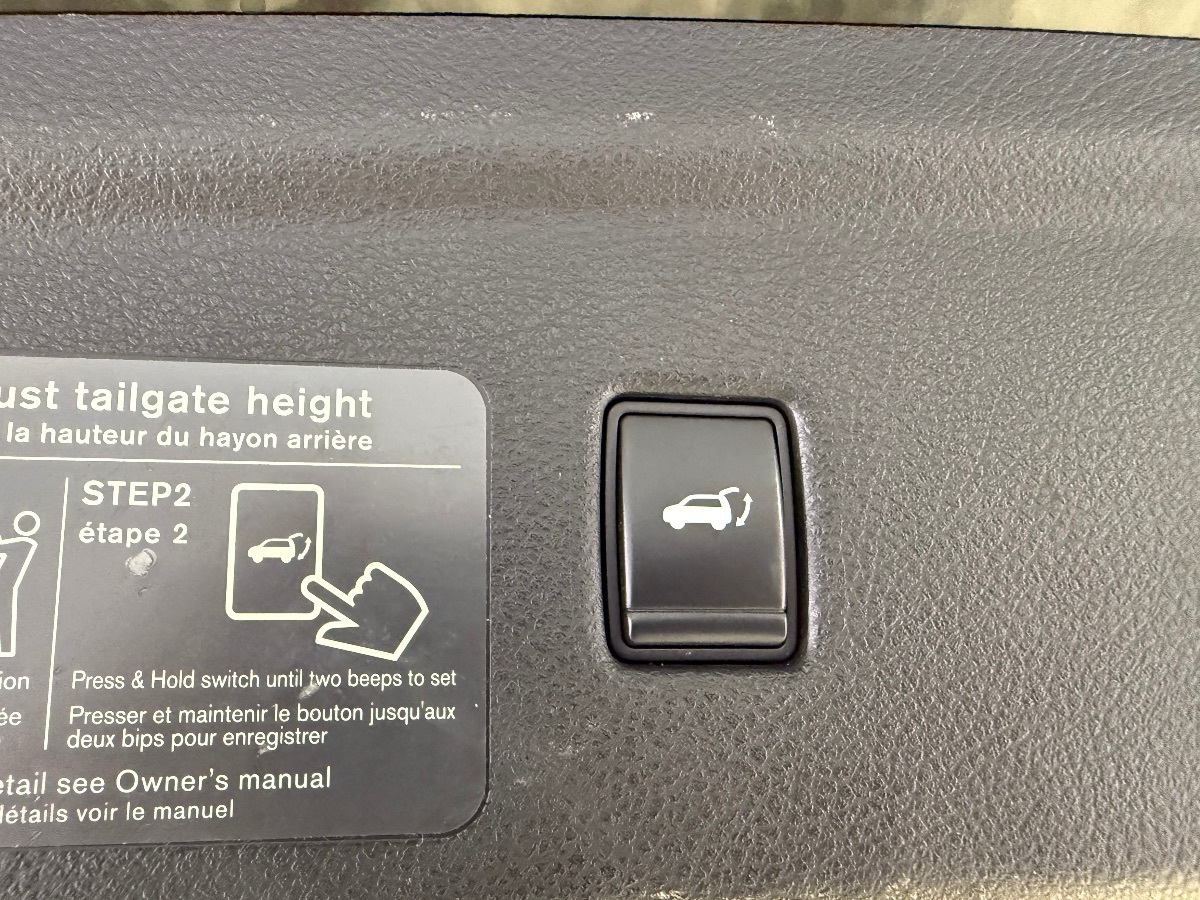 2021 Infiniti QX50 Luxe AWD photo 35