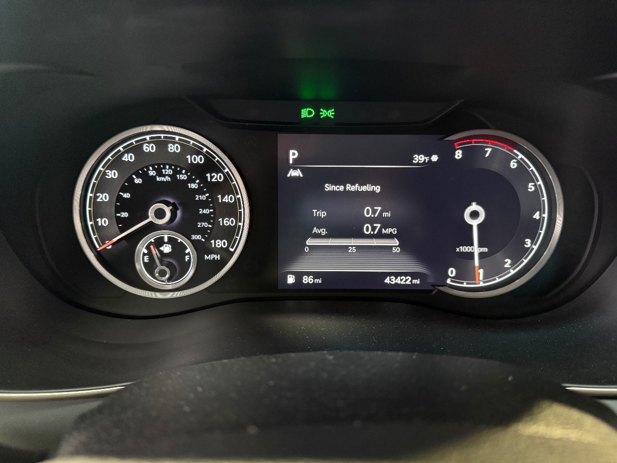 2022 Genesis G70 2.0T photo 10