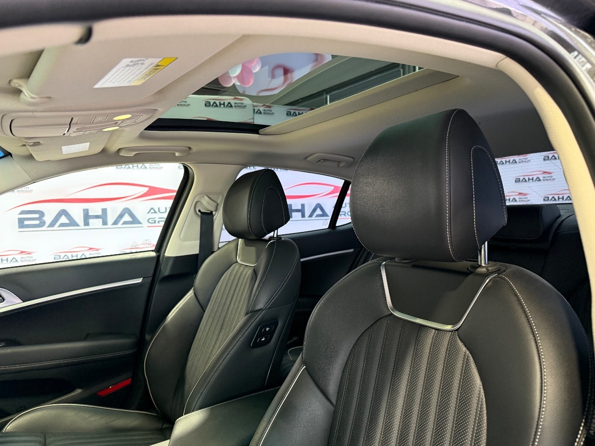 2022 Genesis G70 2.0T photo 24