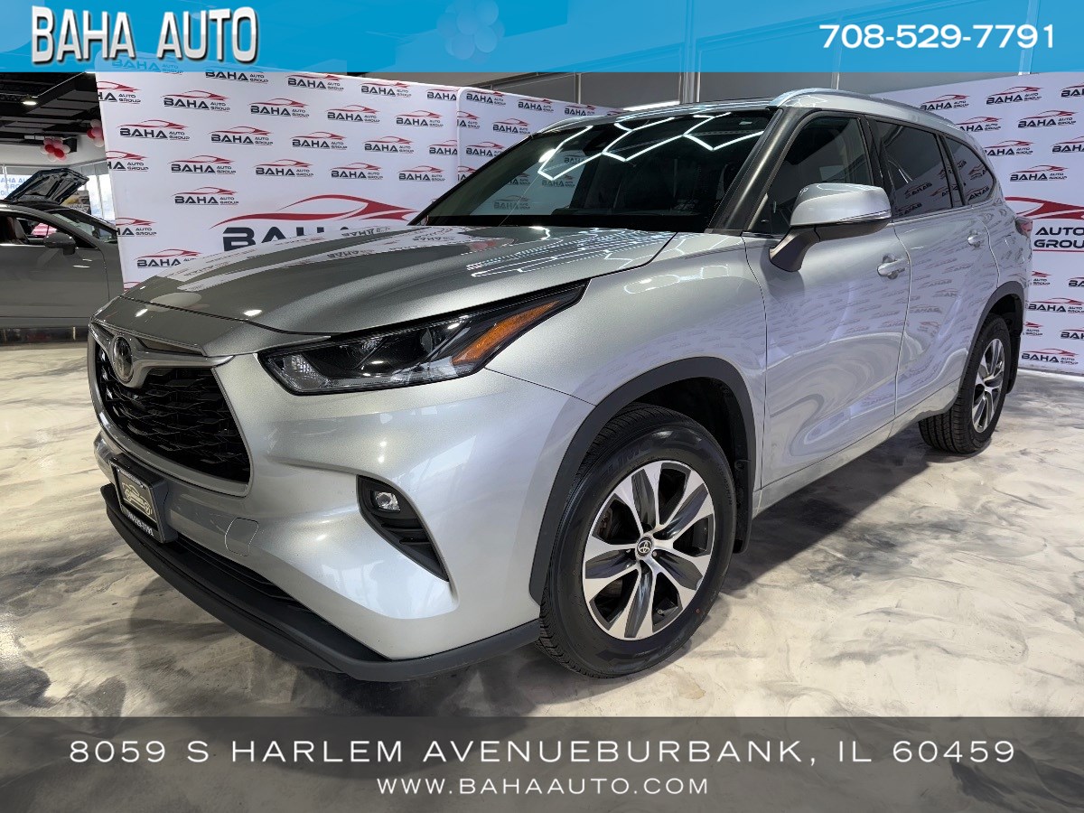 Sold 2021 Toyota Highlander XLE in Burbank