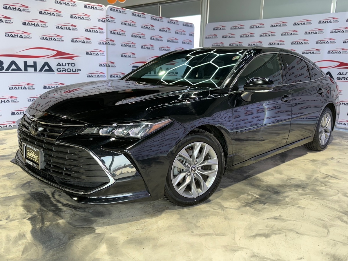 2022 Toyota Avalon XLE photo 2