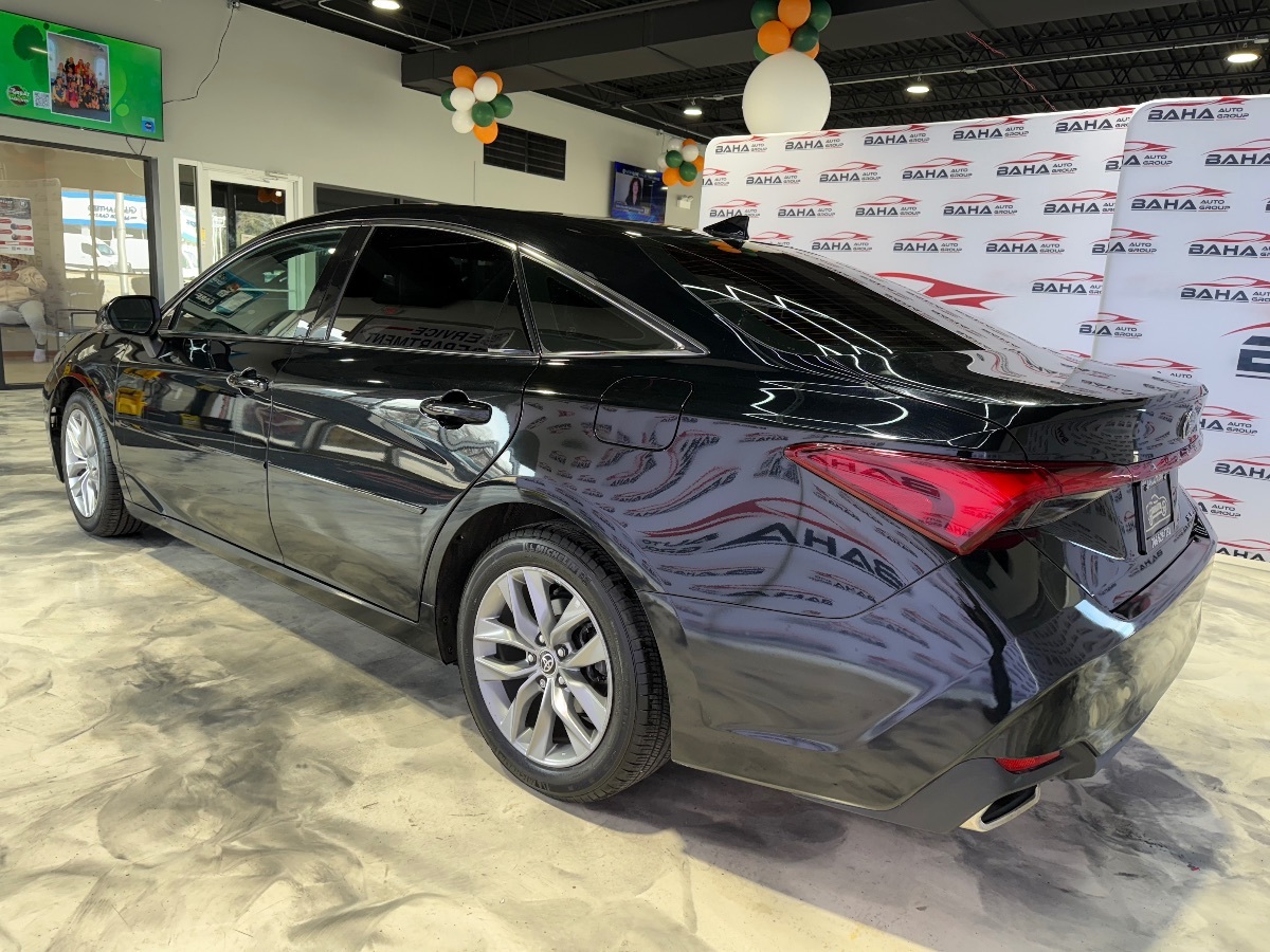 2022 Toyota Avalon XLE photo 7