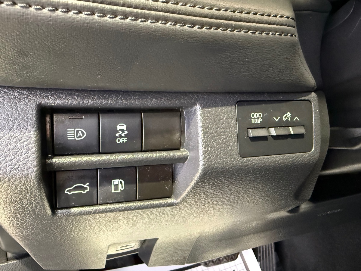 2022 Toyota Avalon XLE photo 15