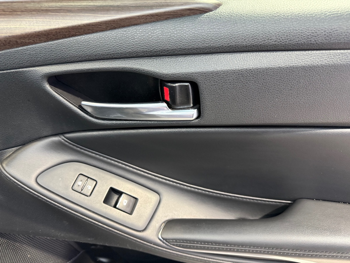 2022 Toyota Avalon XLE photo 30