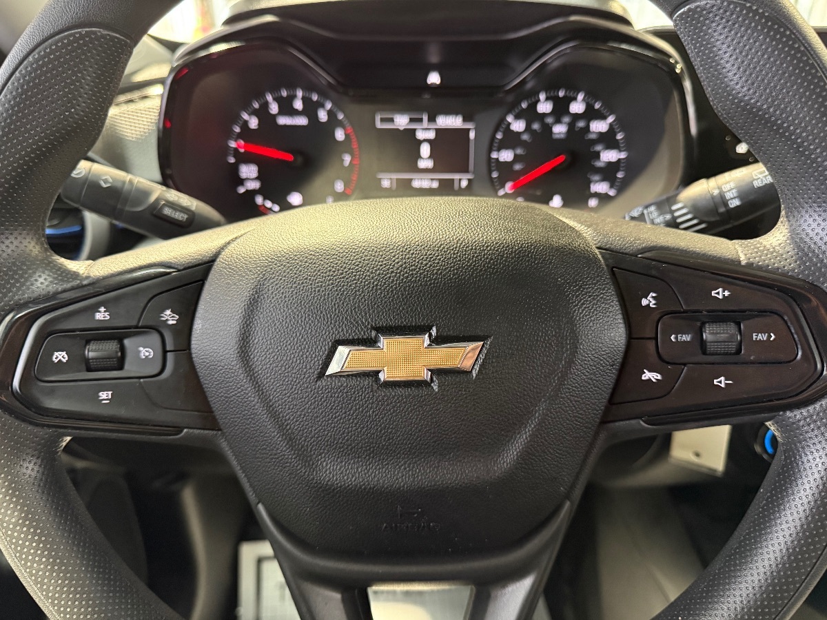 2024 Chevrolet Trax LS - Photo 10