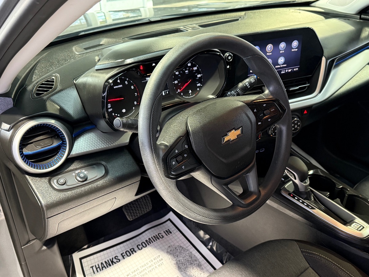 2024 Chevrolet Trax LS - Photo 24