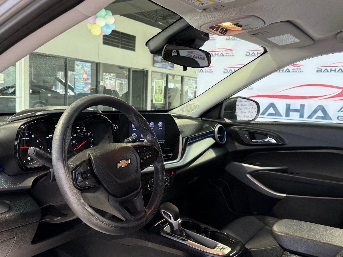 2024 Chevrolet Trax LS - Photo 29