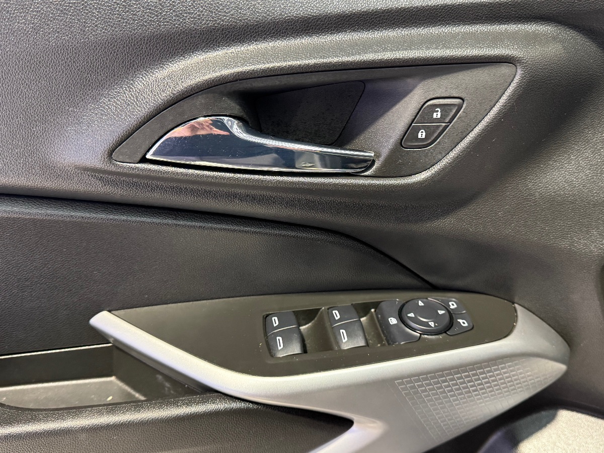 2024 Chevrolet Trax LS - Photo 30