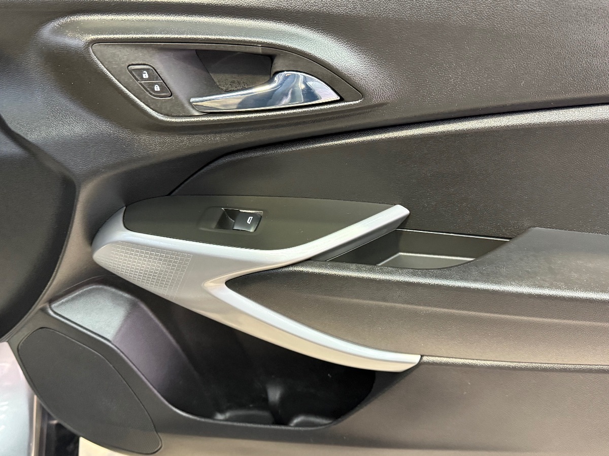 2024 Chevrolet Trax LS - Photo 46