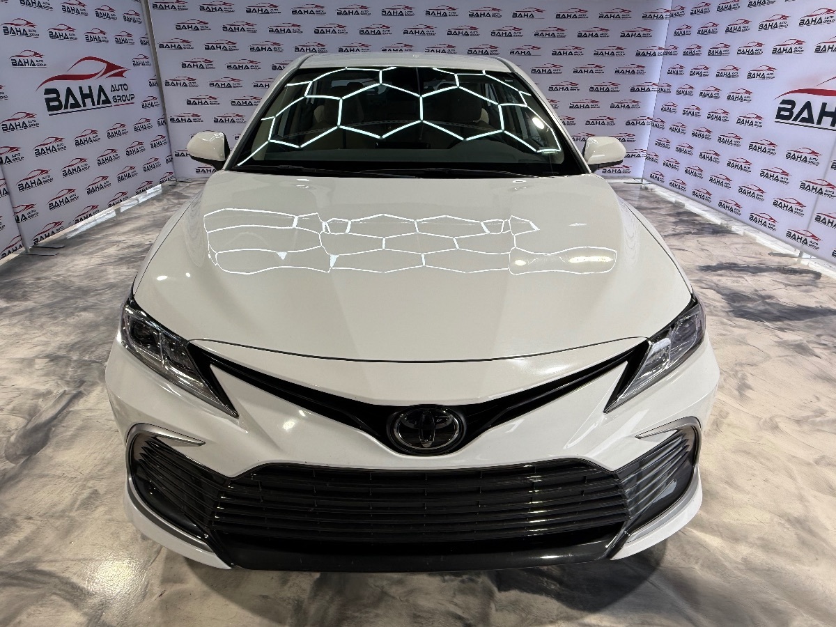 2024 Toyota Camry LE photo 4
