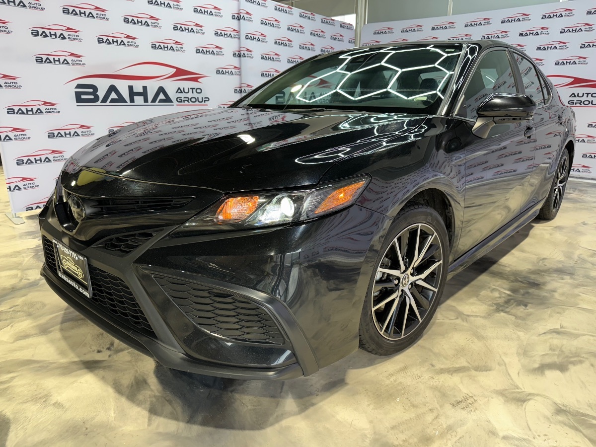 2023 Toyota Camry SE photo 2