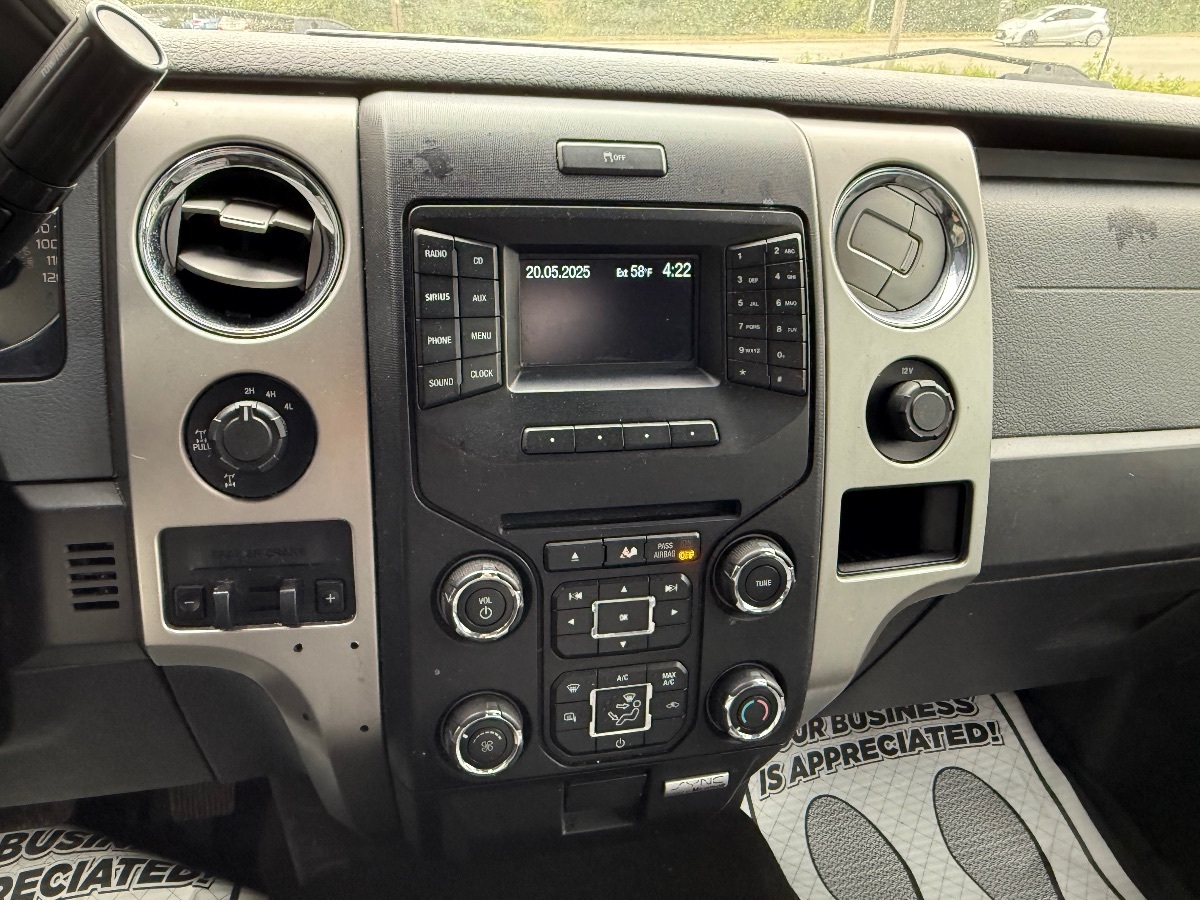2013 Ford F-150 XL photo 12