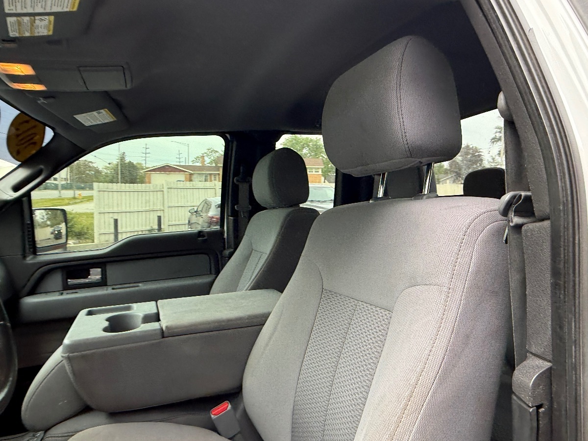 2013 Ford F-150 XL photo 16