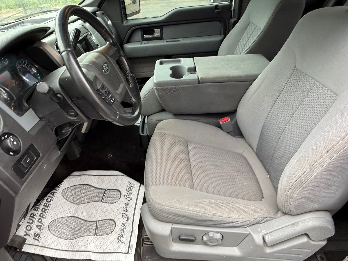 2013 Ford F-150 XL photo 17