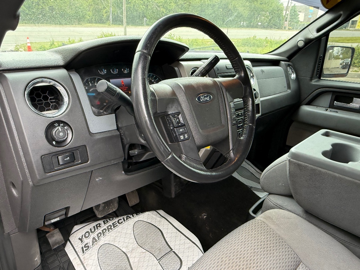 2013 Ford F-150 XL photo 18
