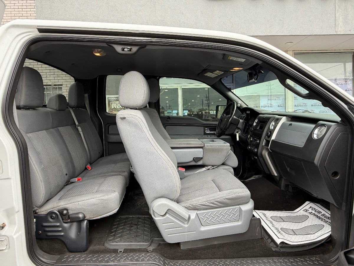 2013 Ford F-150 XL photo 20