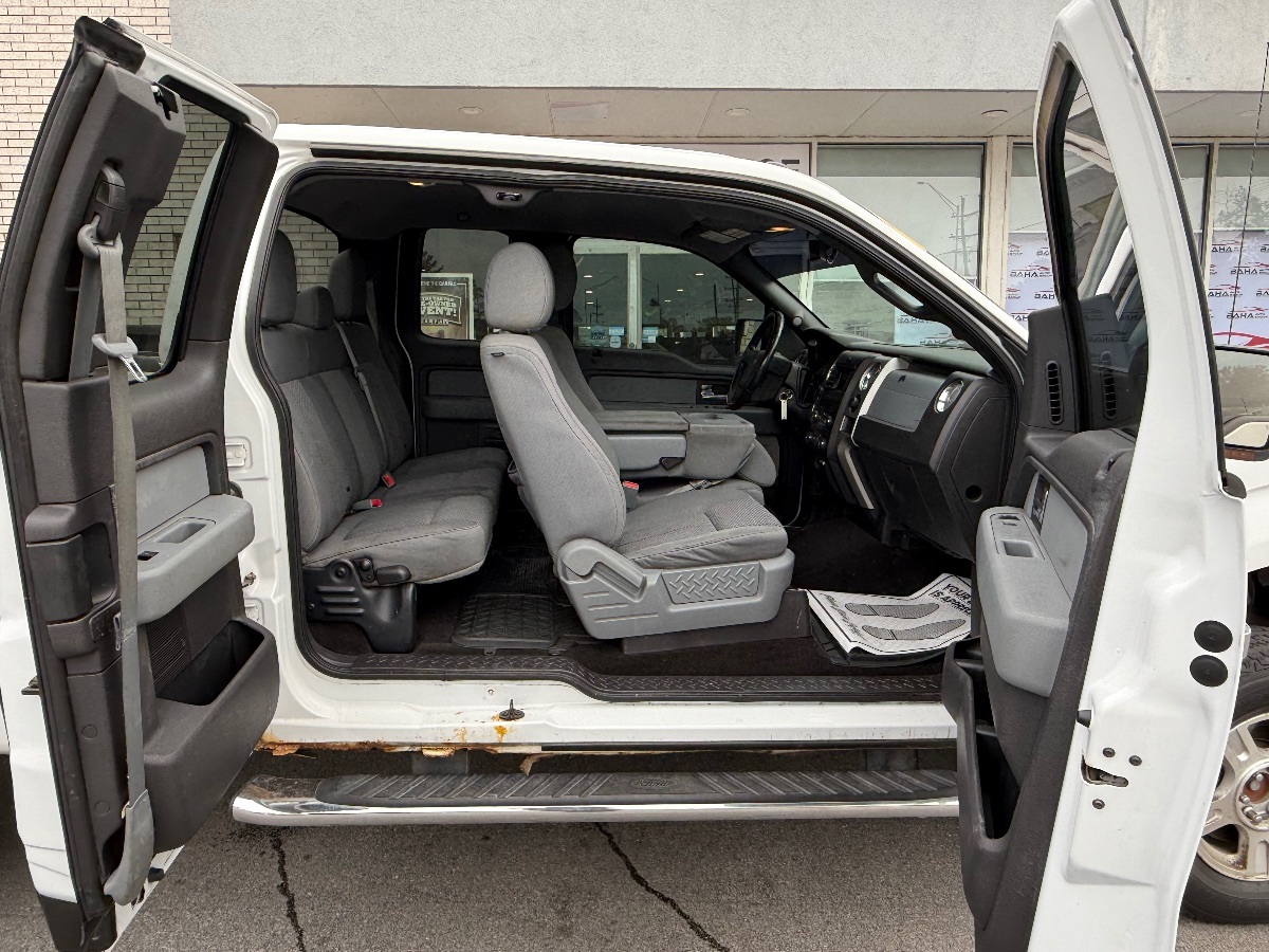 2013 Ford F-150 XL photo 21