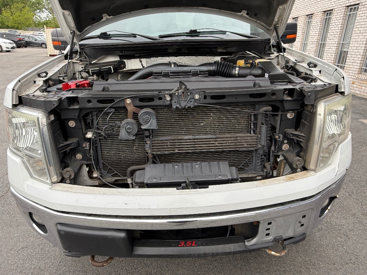 2013 Ford F-150 XL photo 22