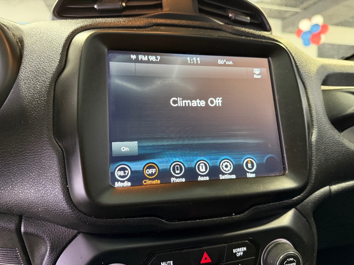 2021 Jeep Renegade 80TH Edition - Photo 17