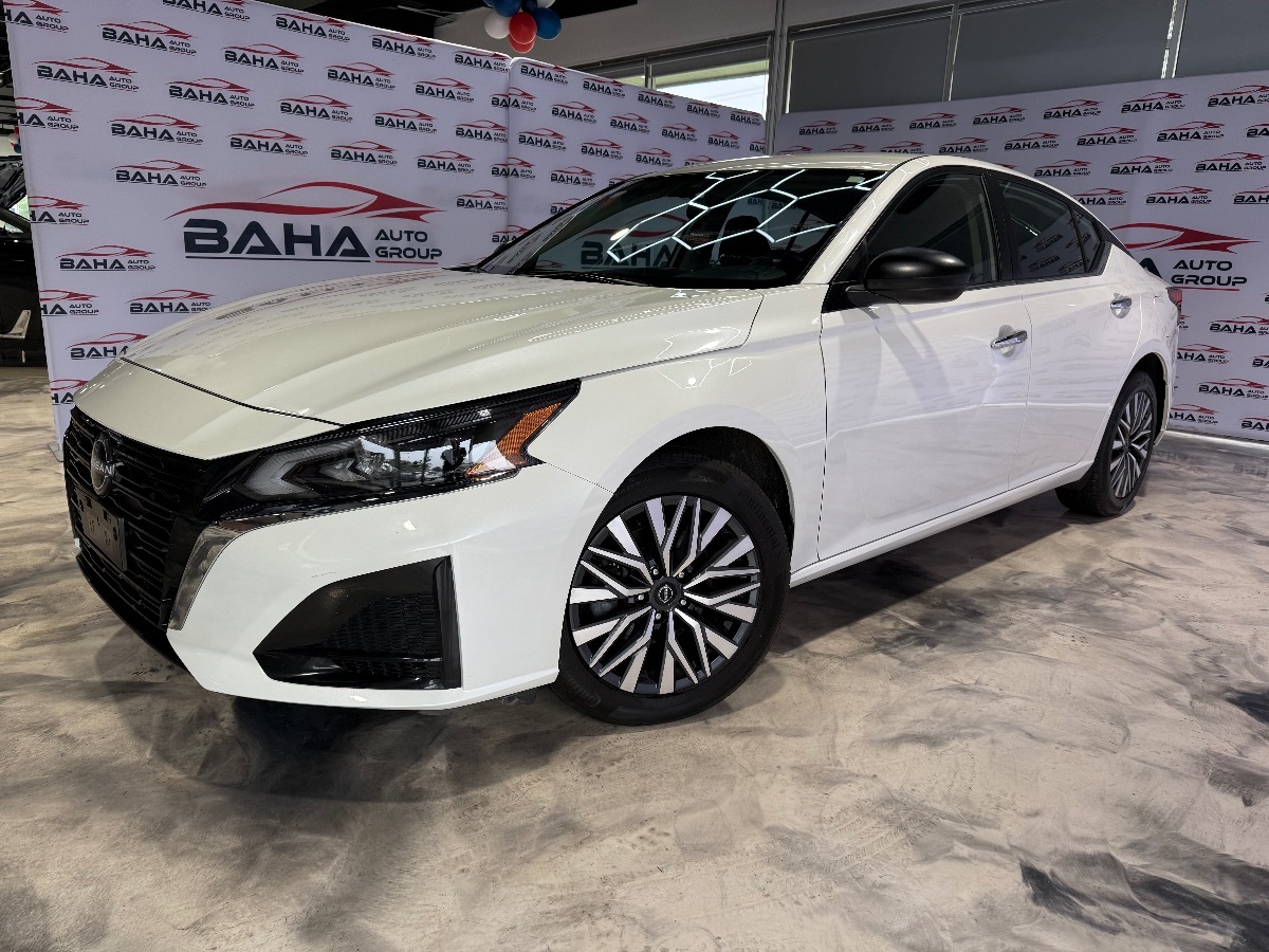 2024 Nissan Altima 2.5 SV photo 2
