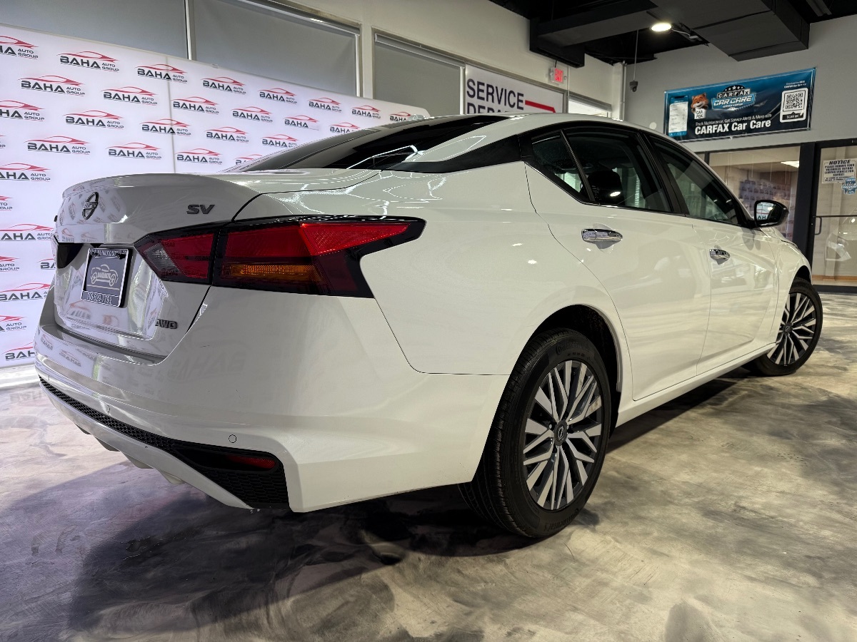 2024 Nissan Altima 2.5 SV photo 7