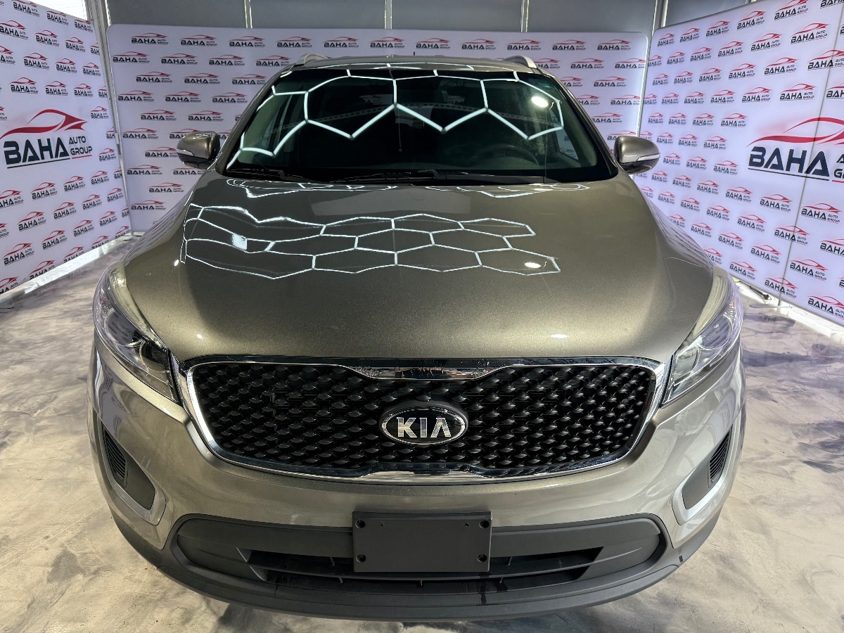 2017 Kia Sorento LX V6 photo 3