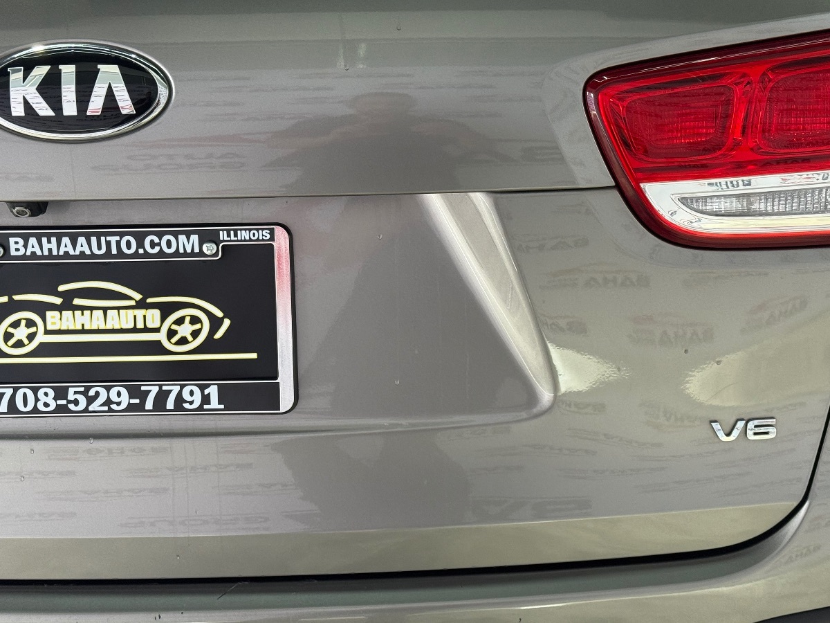 2017 Kia Sorento LX V6 photo 8