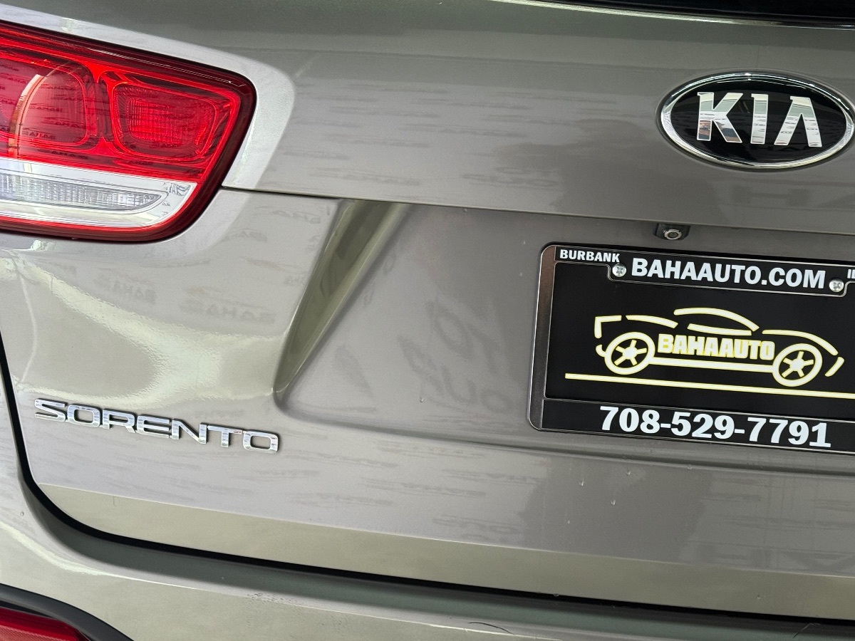 2017 Kia Sorento LX V6 photo 9