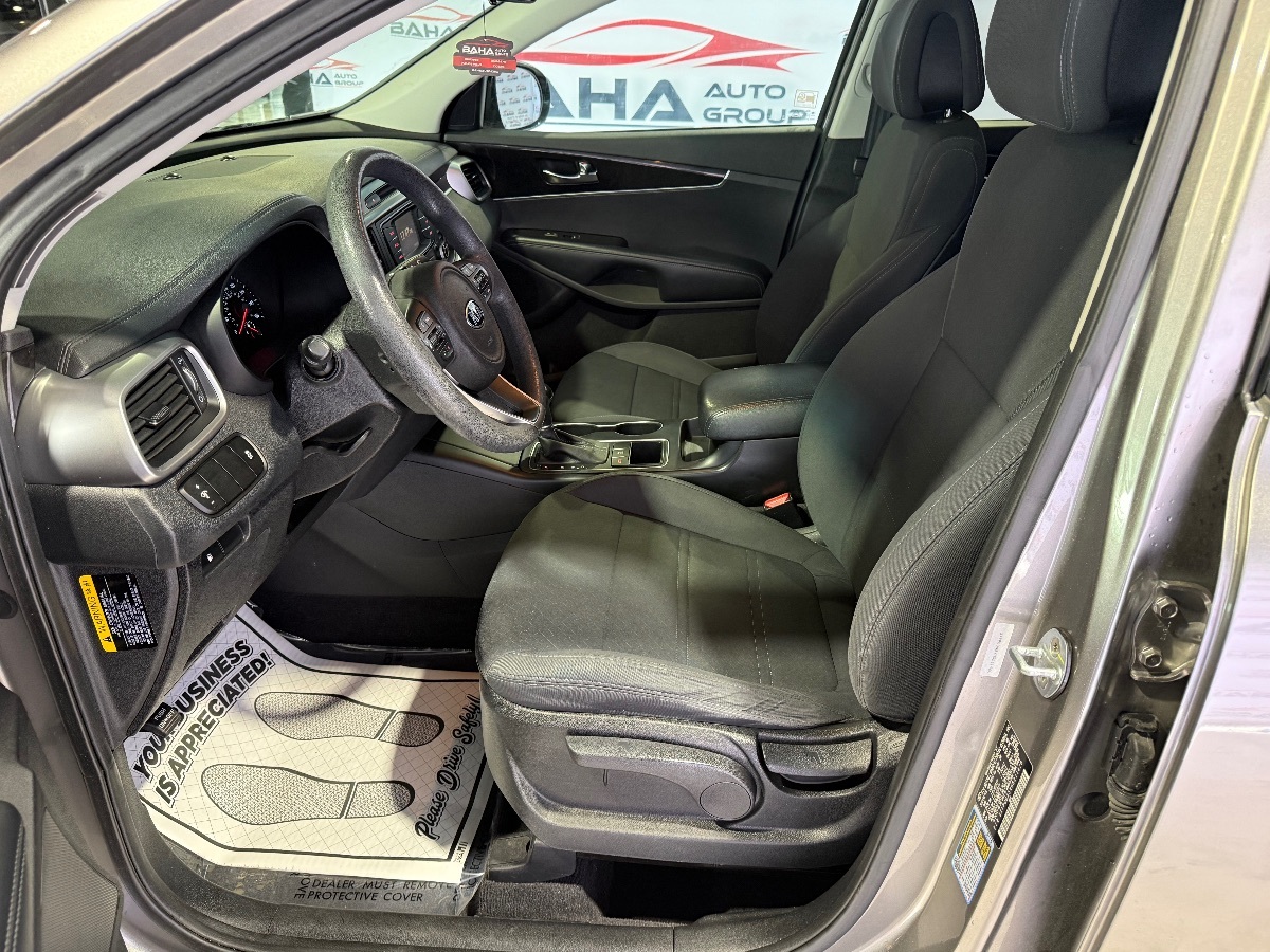 2017 Kia Sorento LX V6 photo 27