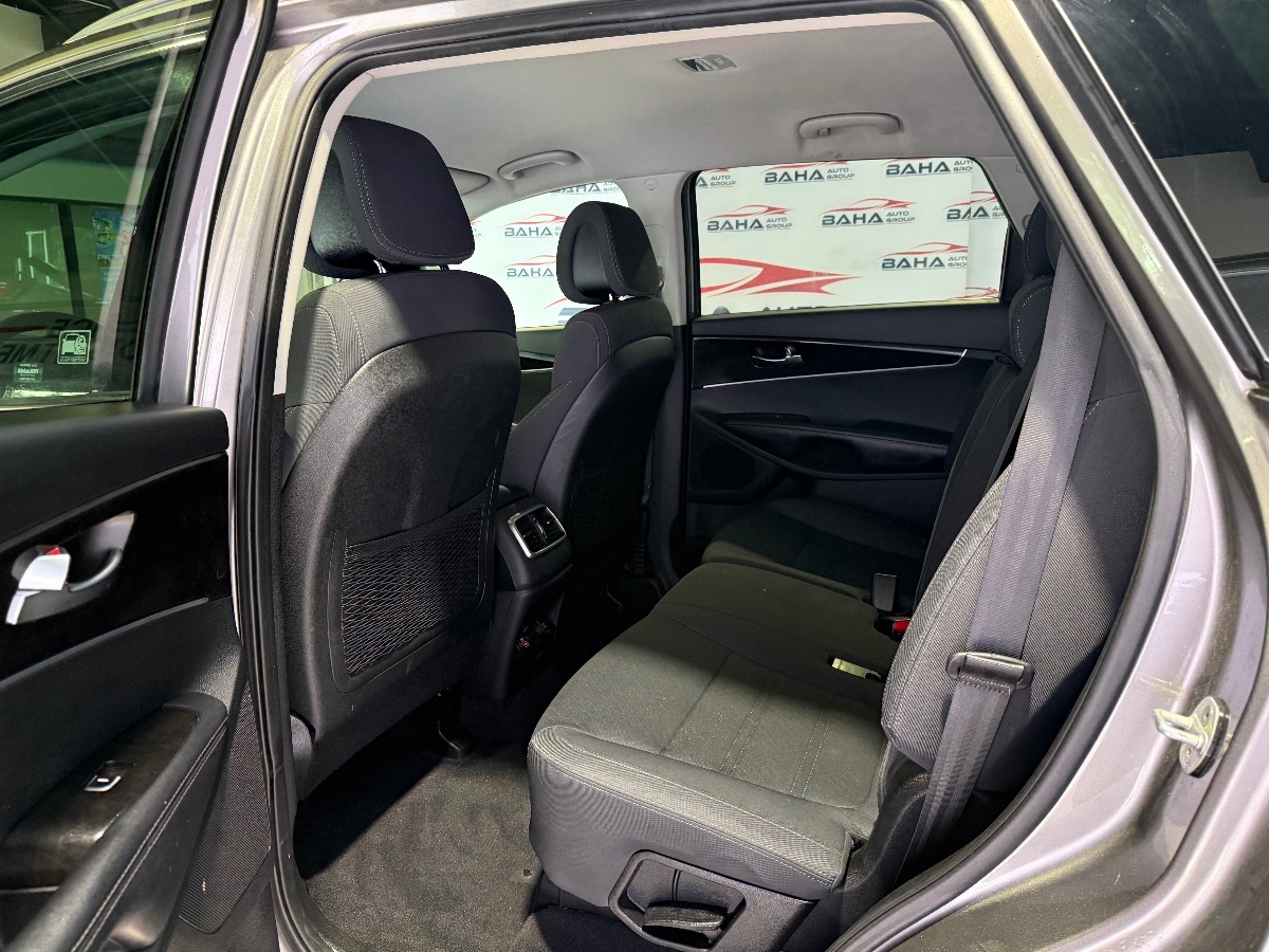 2017 Kia Sorento LX V6 photo 34