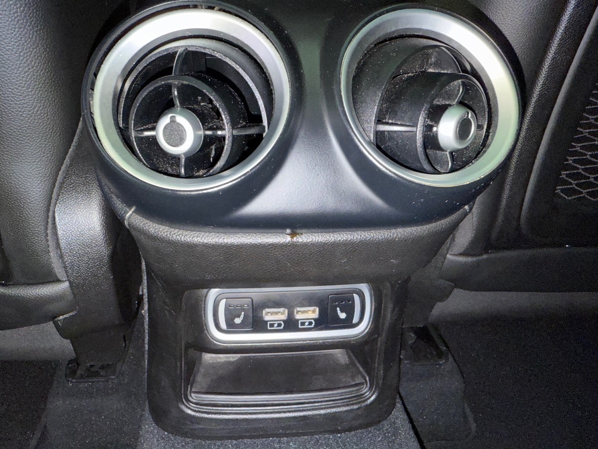 2022 Alfa Romeo Stelvio Ti photo 23