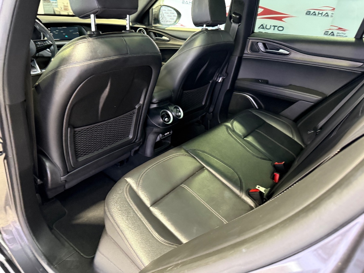 2022 Alfa Romeo Stelvio Ti photo 36