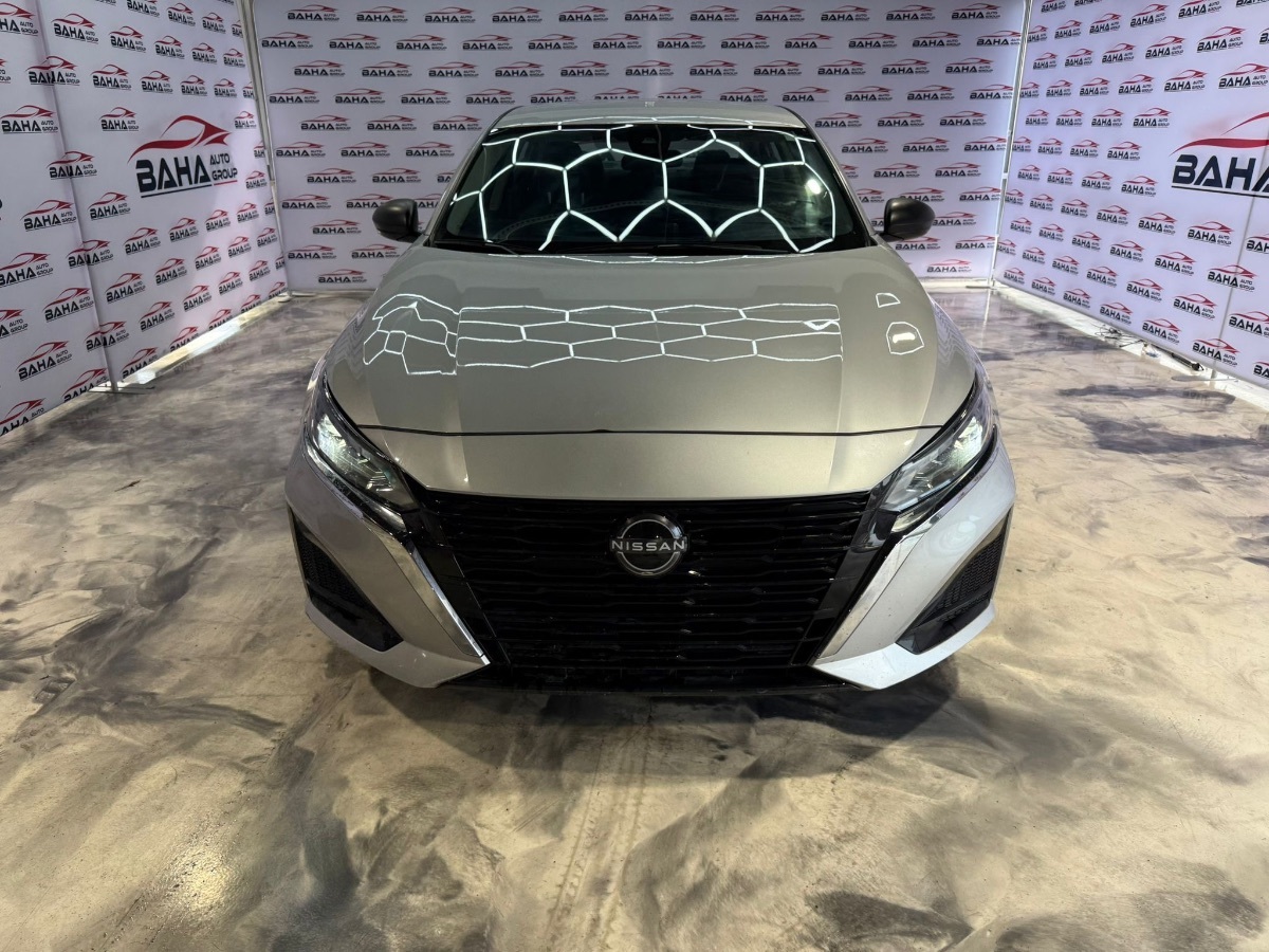 2024 Nissan Altima 2.5 SV photo 2