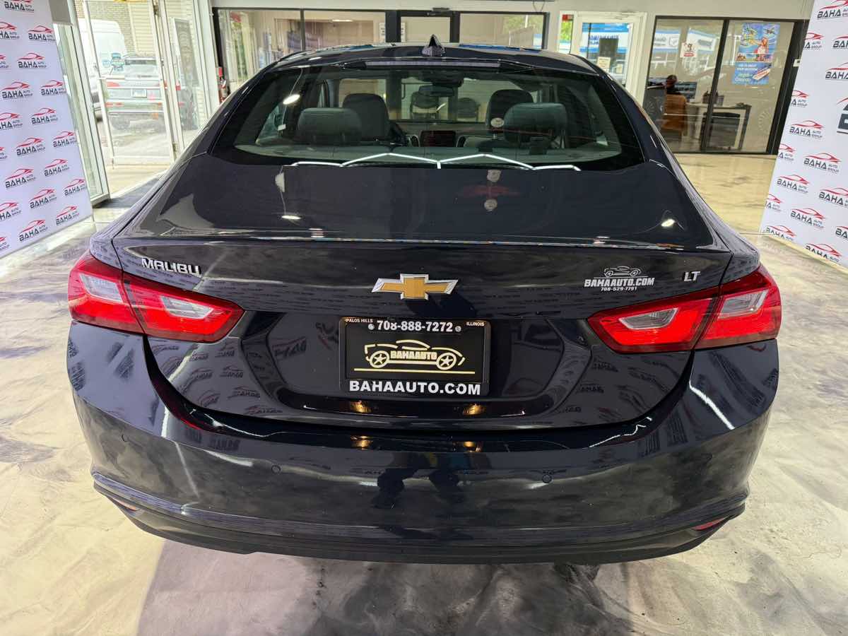 2025 Chevrolet Malibu 1LT photo 4