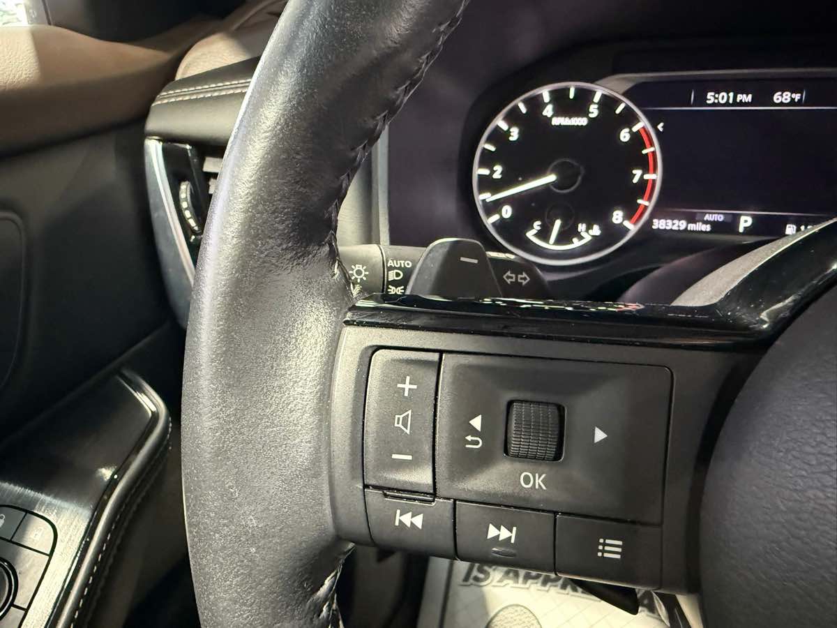 2023 Nissan Rogue SV - Photo 17