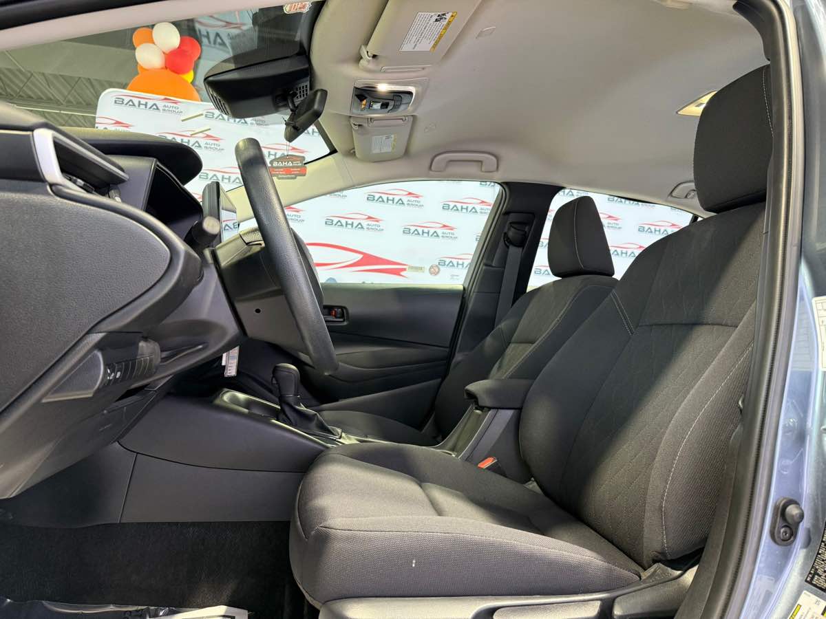 2025 Toyota Corolla LE photo 18