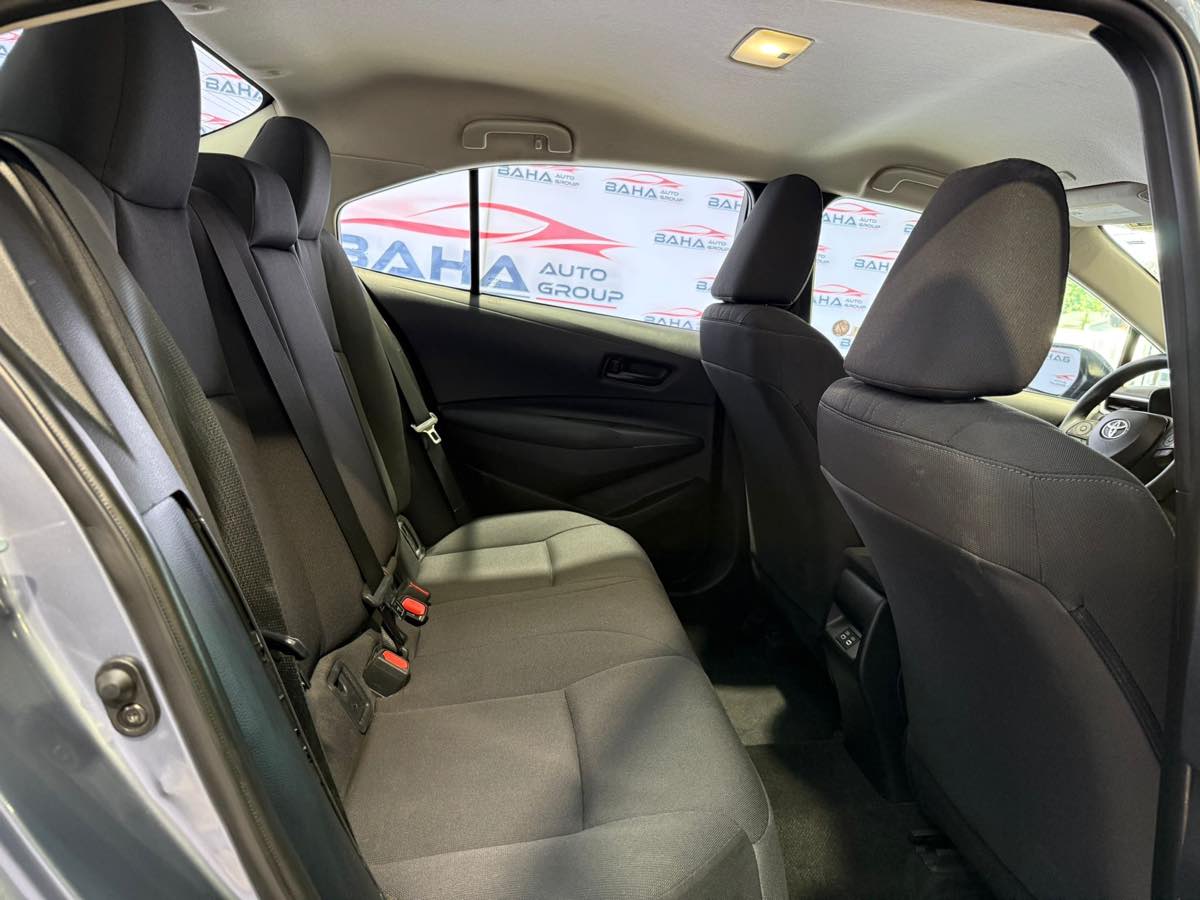 2025 Toyota Corolla LE photo 32