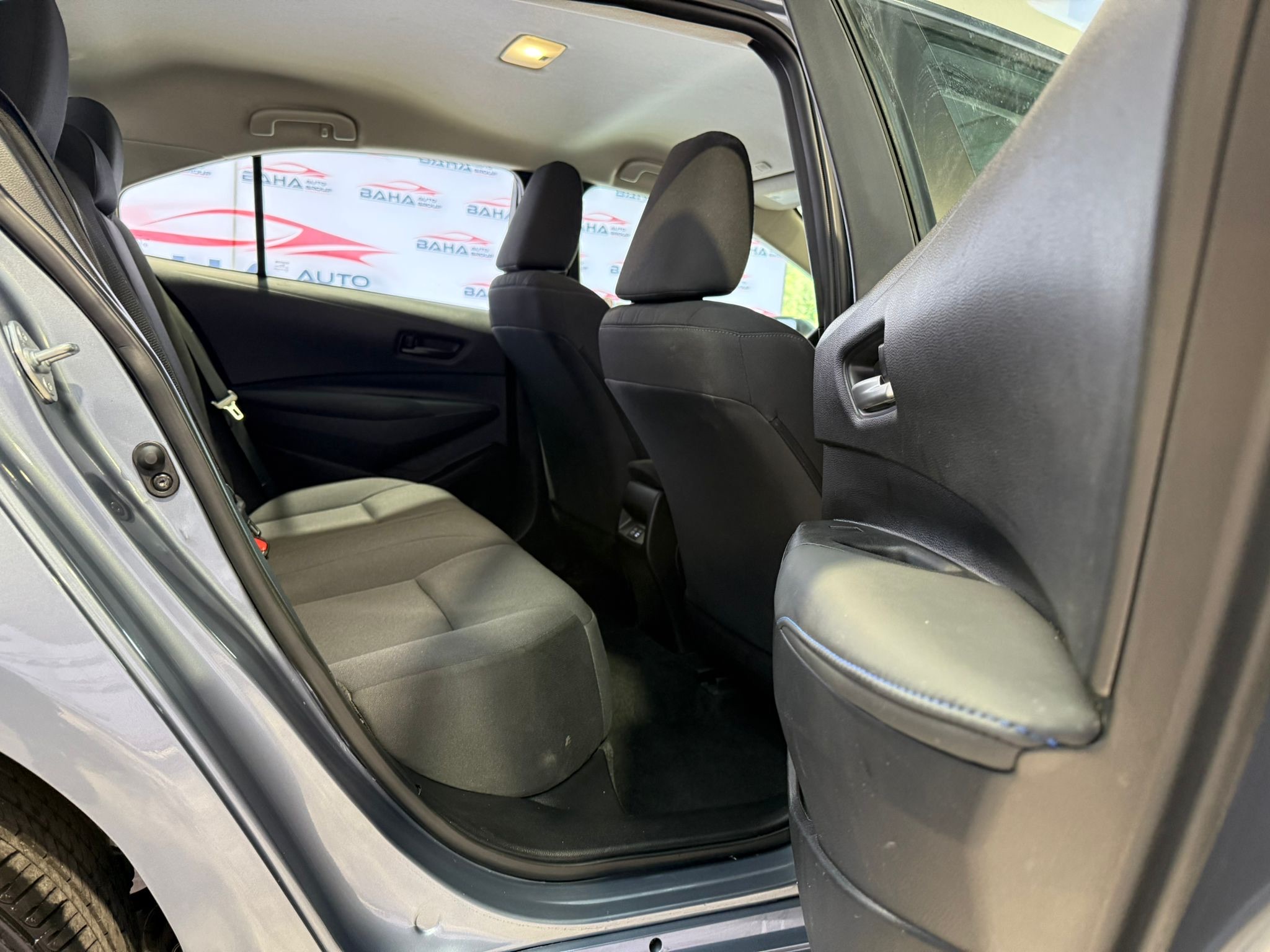 2025 Toyota Corolla LE photo 33