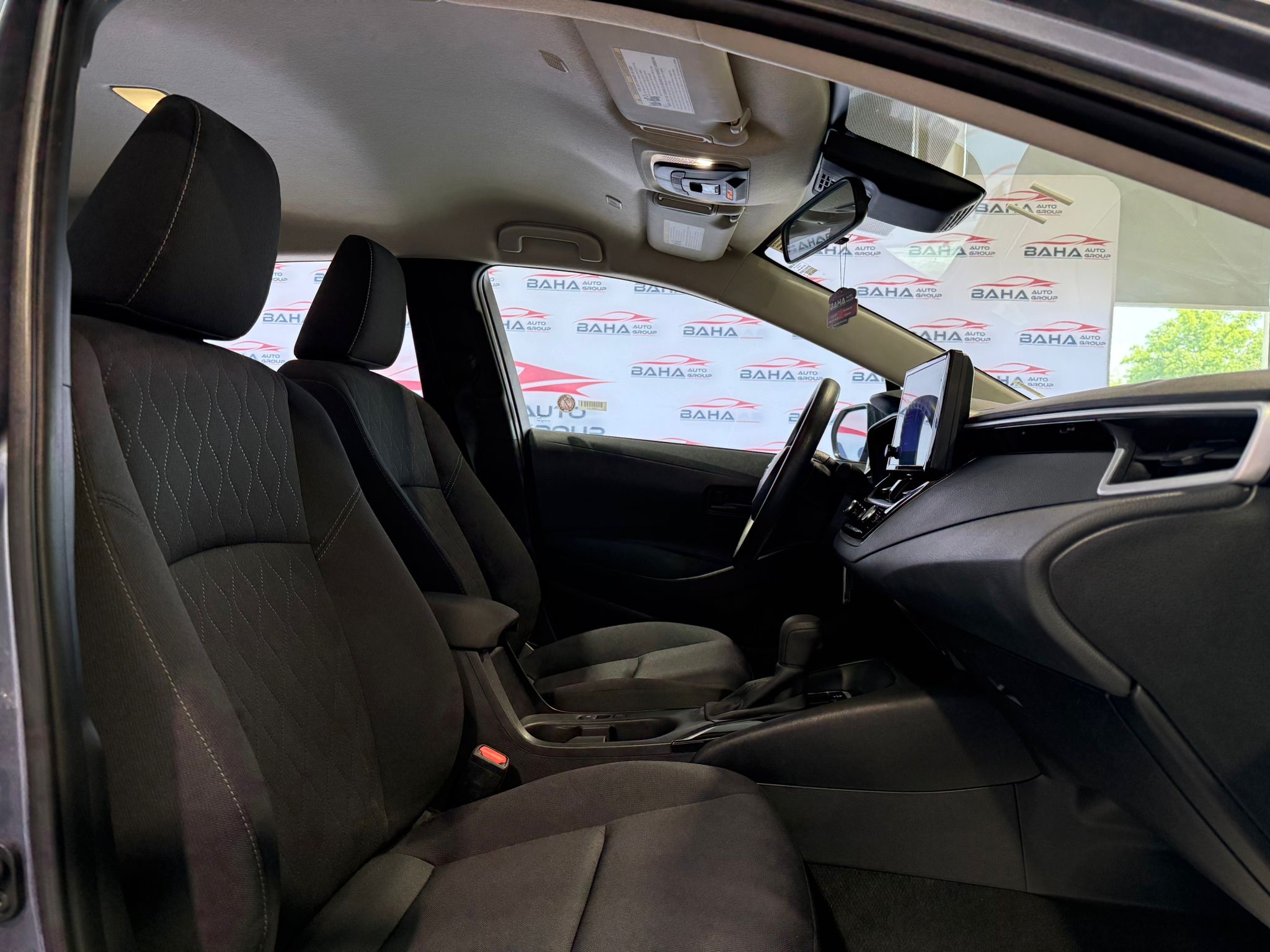 2025 Toyota Corolla LE photo 40