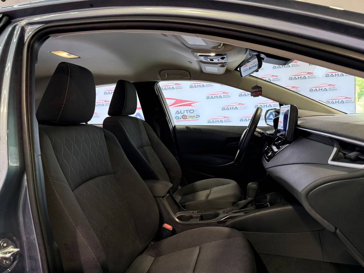 2025 Toyota Corolla LE photo 41