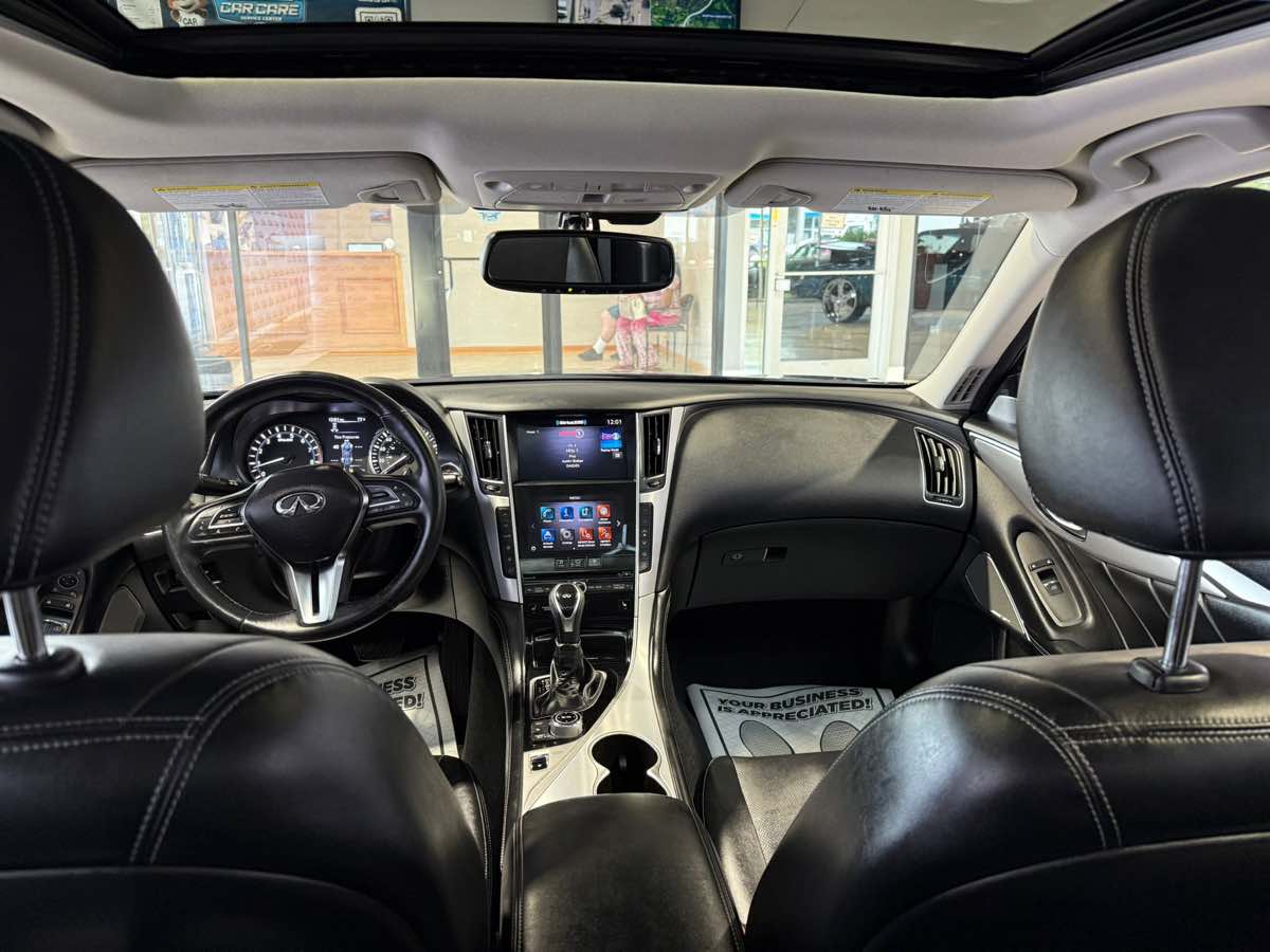 2022 INFINITI Q50 LUXE - Photo 17
