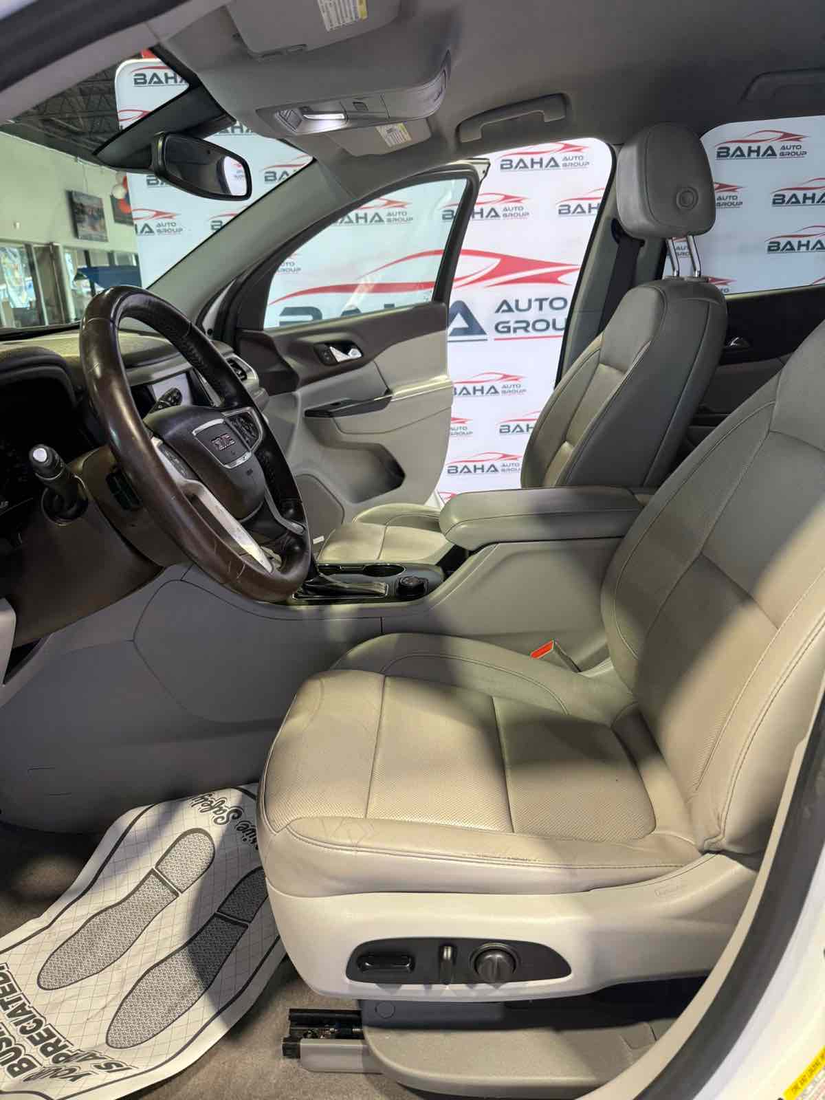 2017 GMC Acadia SLT-1 - Photo 14