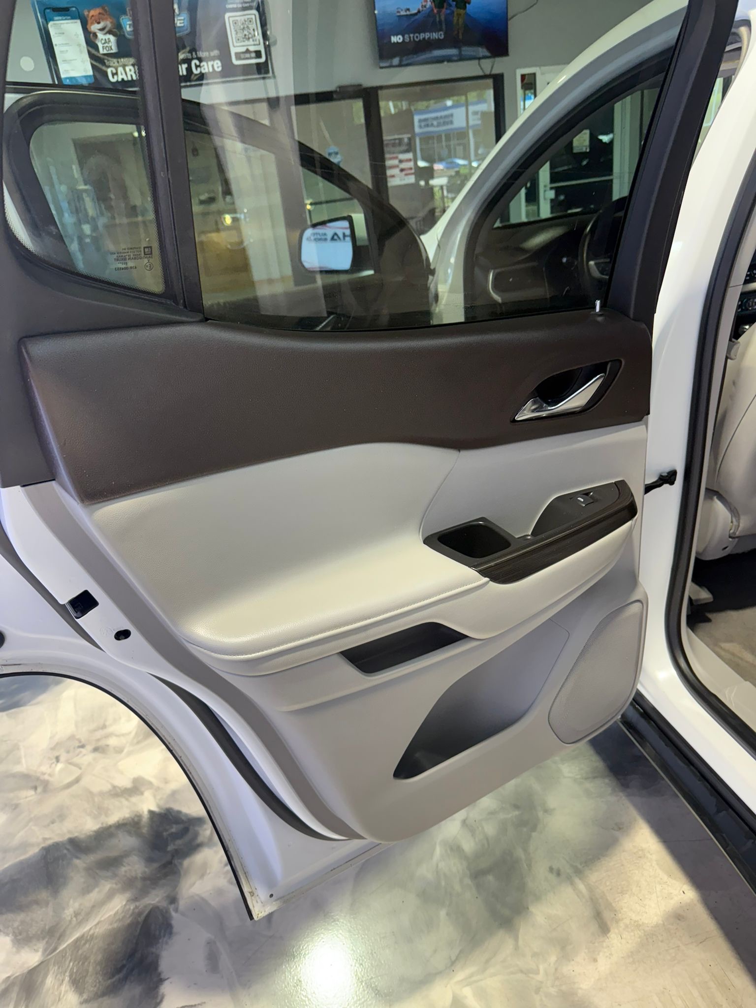 2017 GMC Acadia SLT-1 - Photo 42