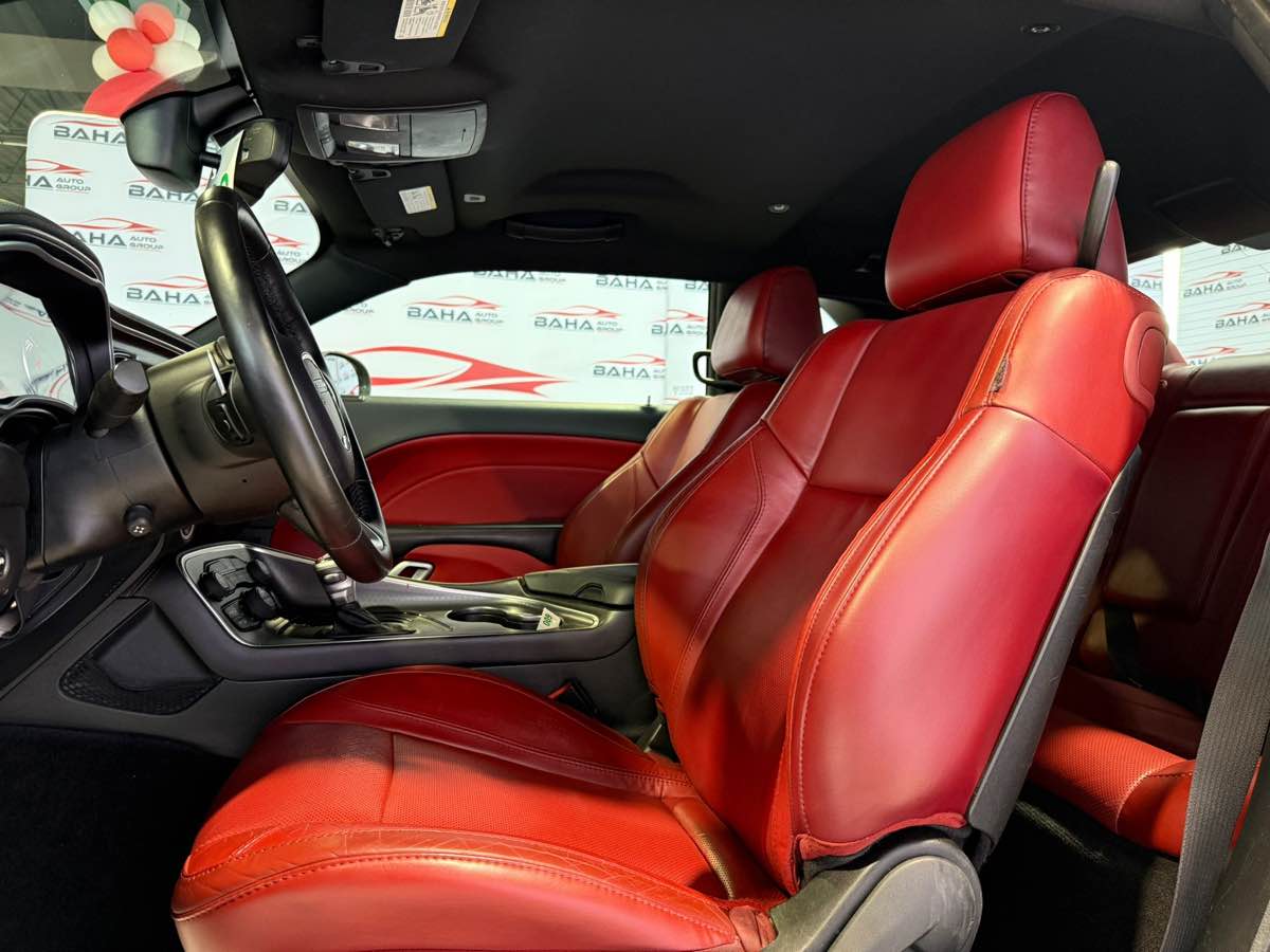 2017 Dodge Challenger GT photo 19