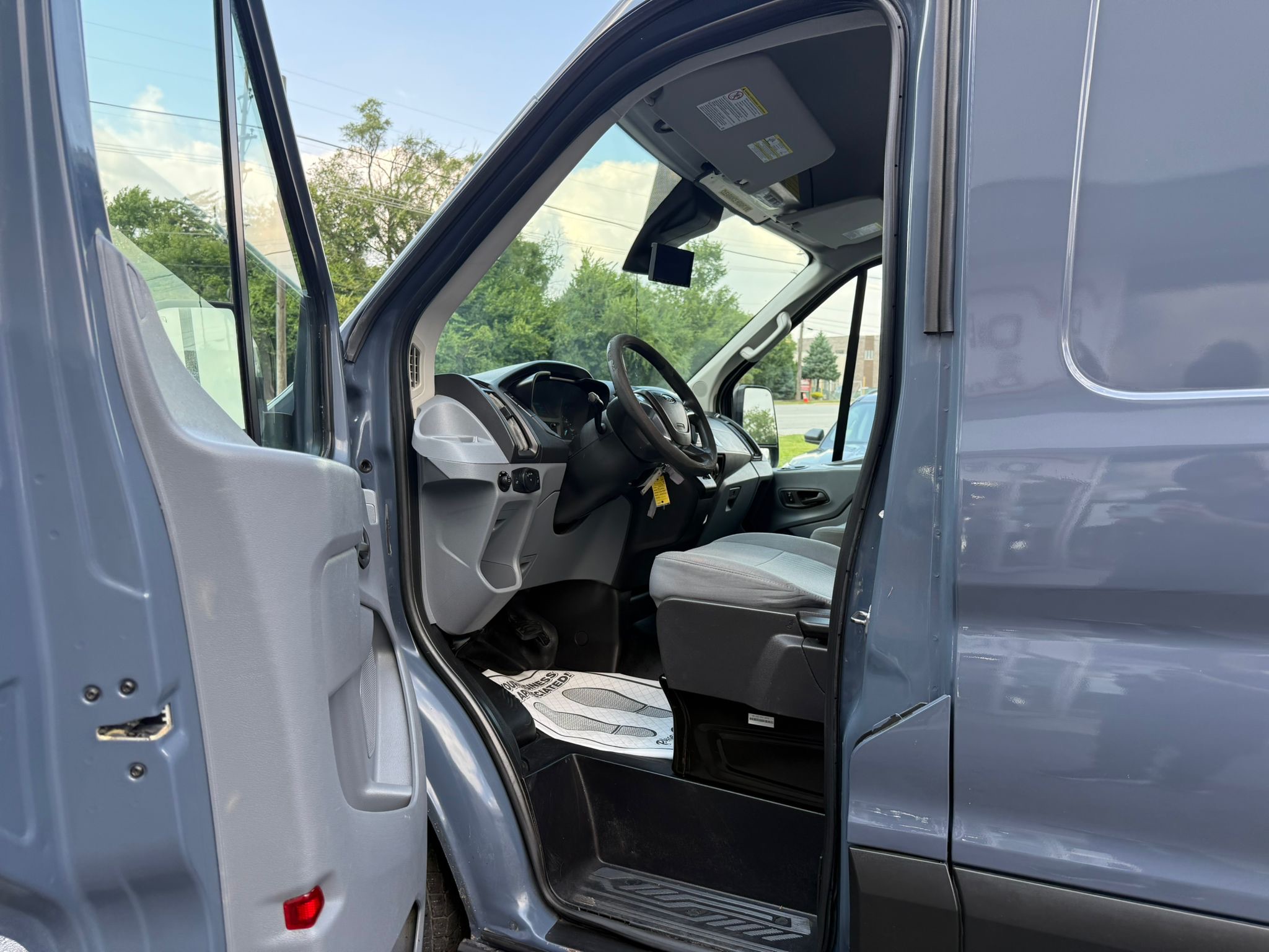 2019 Ford Transit Van photo 17